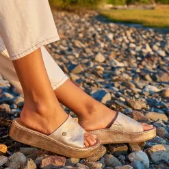 Born Shoes Sharr-Women Sandals